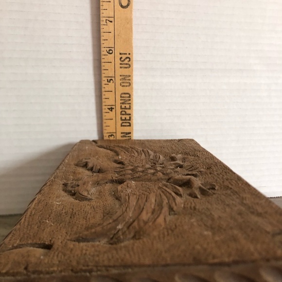 Hand Carved Double Eagle Wood Box with Key - Picture 15 of 15